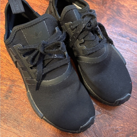 Adidas NMD_R1 Black Sneakers Womens 7 Tennis Shoes Athletic - Picture 4 of 6